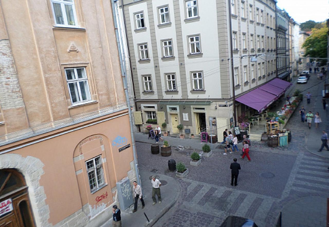 Квартира Подобово Біля Площі Ринок Вулиця Староєврейська 17 Lviv Ngoại thất bức ảnh