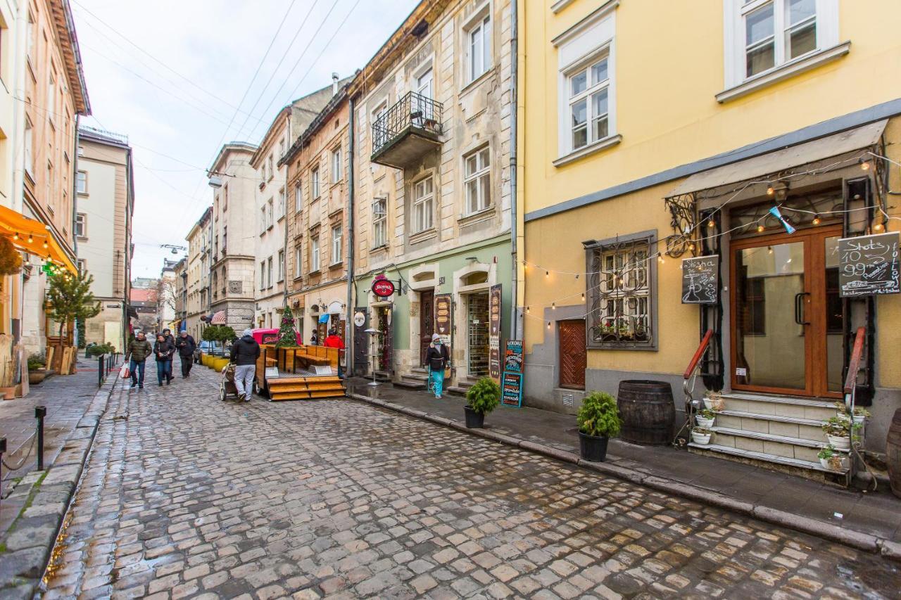 Квартира Подобово Біля Площі Ринок Вулиця Староєврейська 17 Lviv Ngoại thất bức ảnh